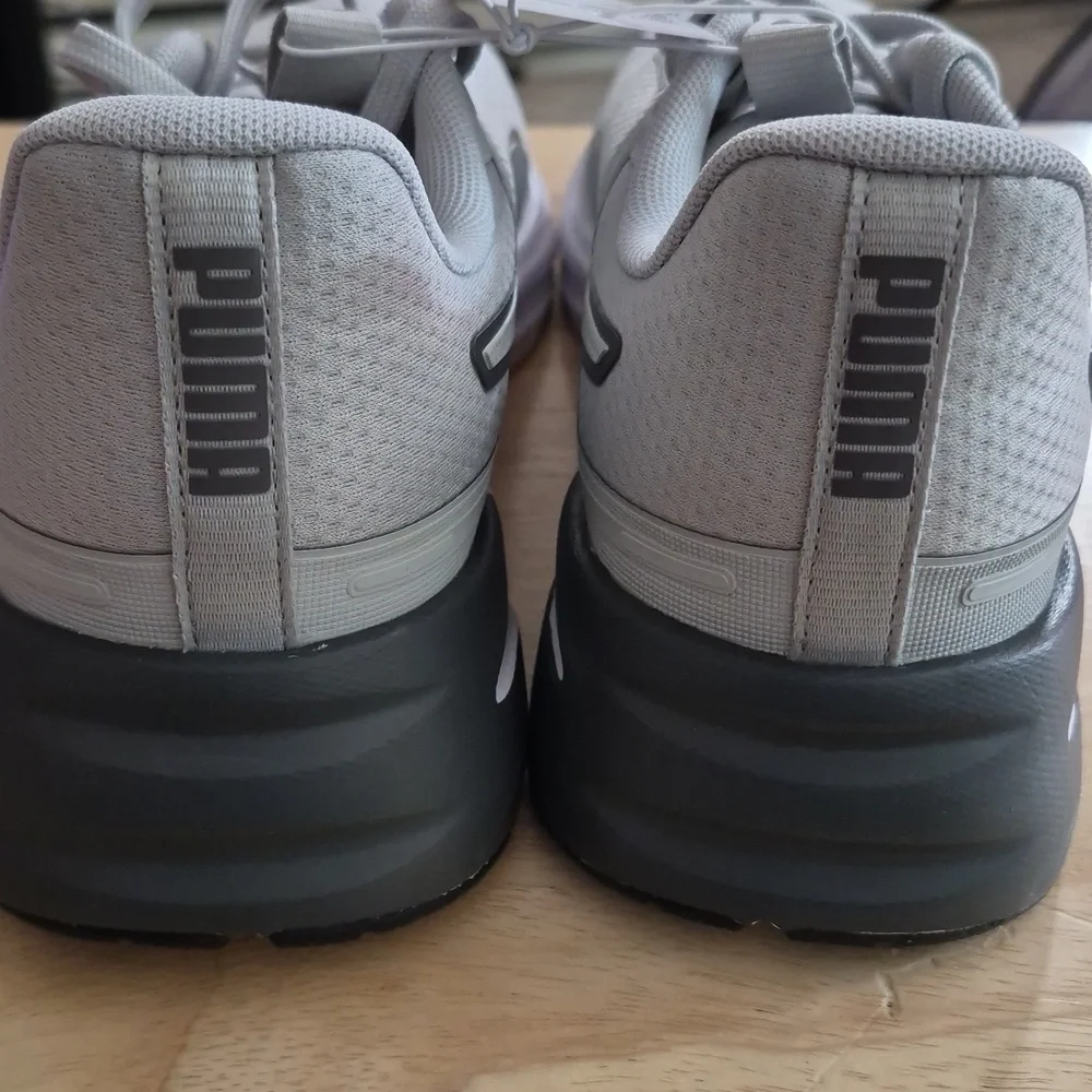 Men's Puma Light Gray Mesh Athletic Sneakers with Black Logo - Picture 6 of 10